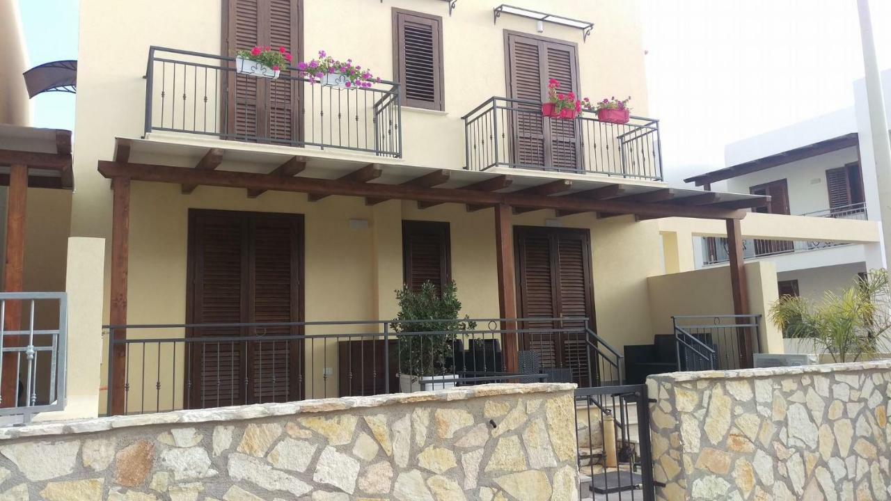 Casa Francesco Apartment ซานวิโต โลคาโป ภายนอก รูปภาพ