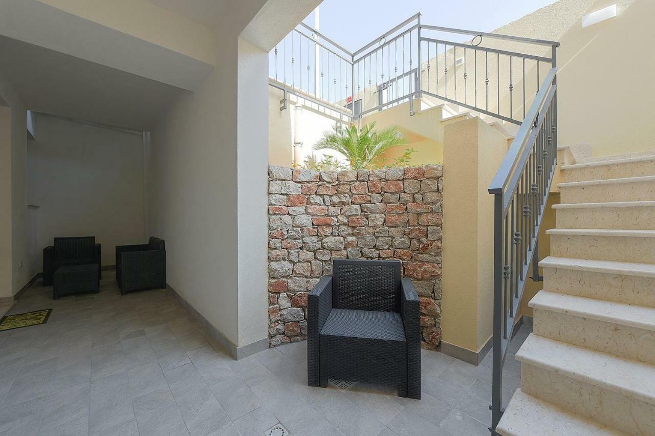 Casa Francesco Apartment ซานวิโต โลคาโป ภายนอก รูปภาพ